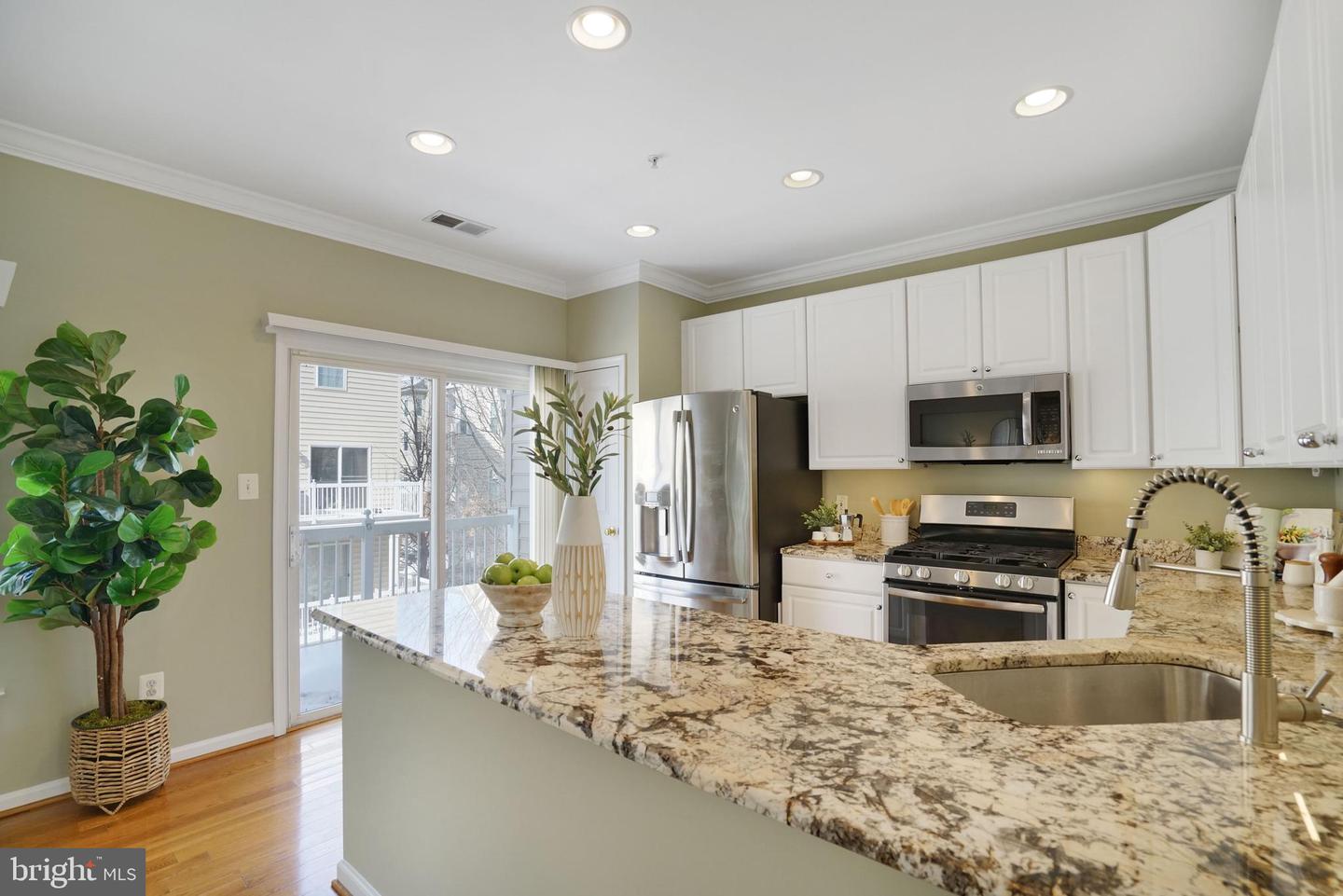 197 MARTIN LN, ALEXANDRIA, Virginia 22304, 3 Bedrooms Bedrooms, ,2 BathroomsBathrooms,Residential,For sale,197 MARTIN LN,VAAX2053024 MLS # VAAX2053024