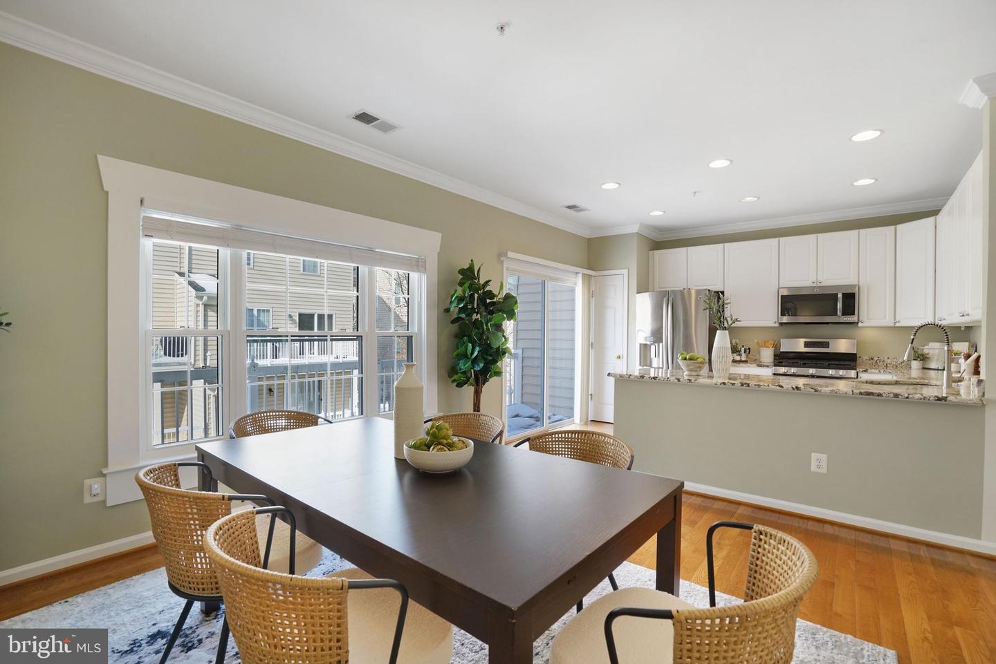 197 MARTIN LN, ALEXANDRIA, Virginia 22304, 3 Bedrooms Bedrooms, ,2 BathroomsBathrooms,Residential,For sale,197 MARTIN LN,VAAX2053024 MLS # VAAX2053024