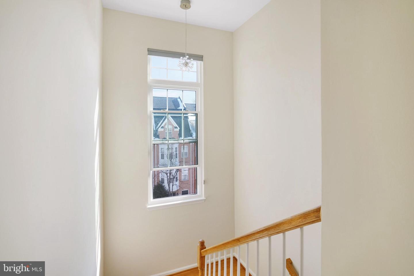 197 MARTIN LN, ALEXANDRIA, Virginia 22304, 3 Bedrooms Bedrooms, ,2 BathroomsBathrooms,Residential,For sale,197 MARTIN LN,VAAX2053024 MLS # VAAX2053024