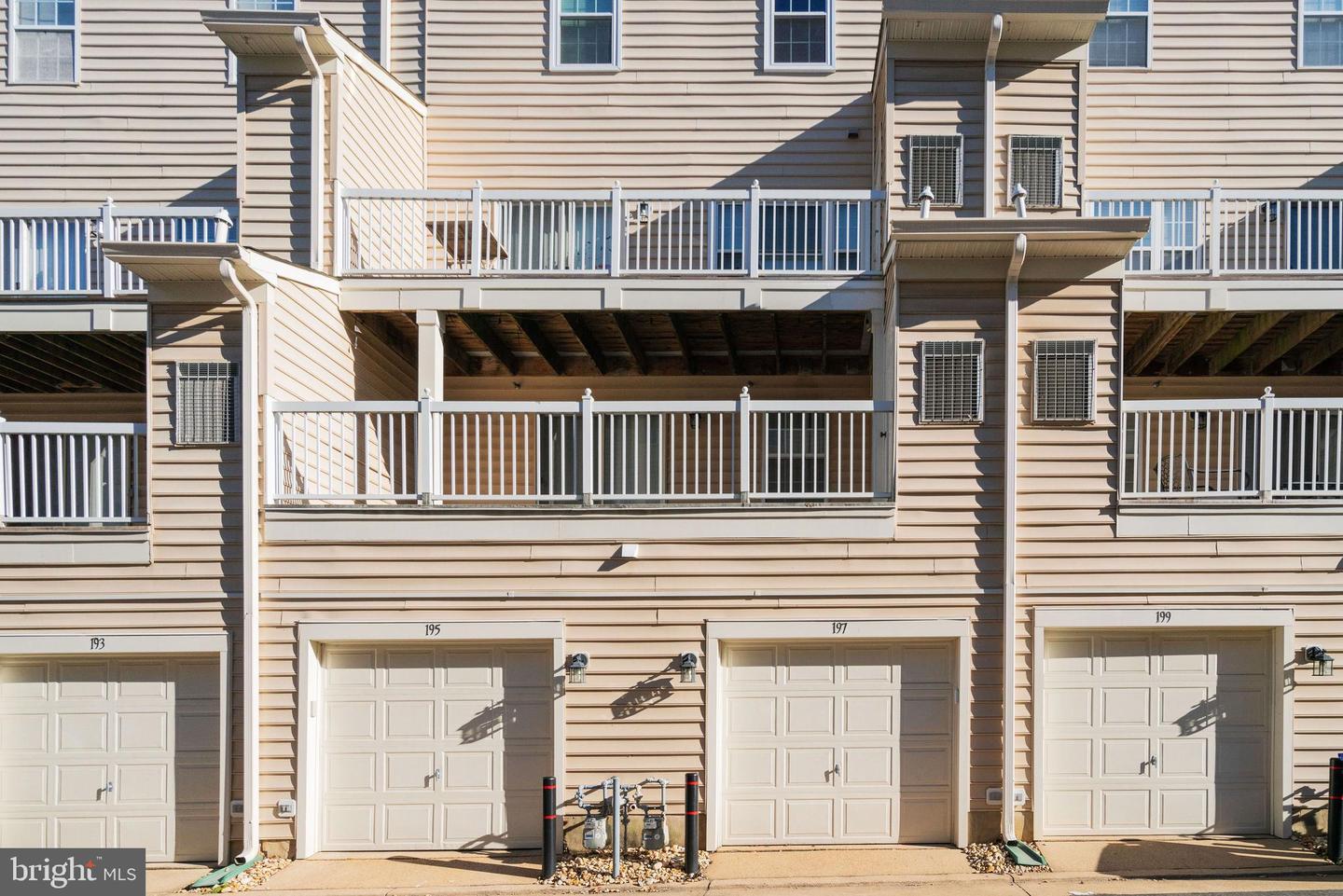 197 MARTIN LN, ALEXANDRIA, Virginia 22304, 3 Bedrooms Bedrooms, ,2 BathroomsBathrooms,Residential,For sale,197 MARTIN LN,VAAX2053024 MLS # VAAX2053024