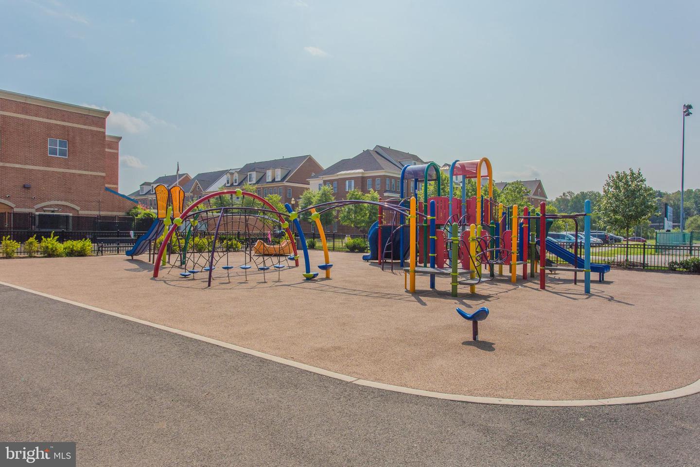 197 MARTIN LN, ALEXANDRIA, Virginia 22304, 3 Bedrooms Bedrooms, ,2 BathroomsBathrooms,Residential,For sale,197 MARTIN LN,VAAX2053024 MLS # VAAX2053024