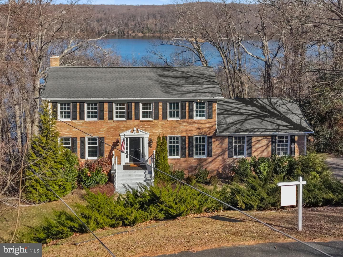 6 SKYVIEW CT, STAFFORD, Virginia 22554, 5 Bedrooms Bedrooms, ,3 BathroomsBathrooms,Residential,For sale,6 SKYVIEW CT,VAST2045144 MLS # VAST2045144