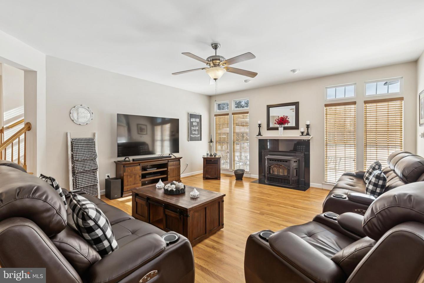 12870 EDWIN DR, NOKESVILLE, Virginia 20181, 4 Bedrooms Bedrooms, ,3 BathroomsBathrooms,Residential,For sale,12870 EDWIN DR,VAPW2110350 MLS # VAPW2110350