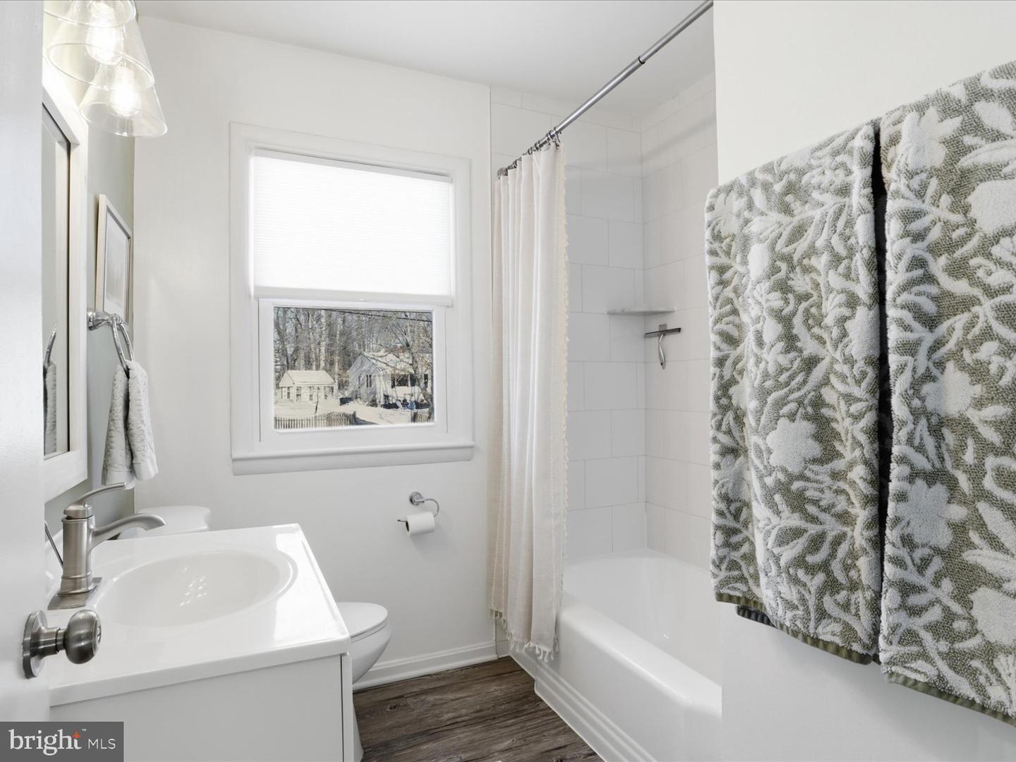 10915 ORCHARD ST, FAIRFAX, Virginia 22030, 3 Bedrooms Bedrooms, ,2 BathroomsBathrooms,Residential,For sale,10915 ORCHARD ST,VAFC2007628 MLS # VAFC2007628