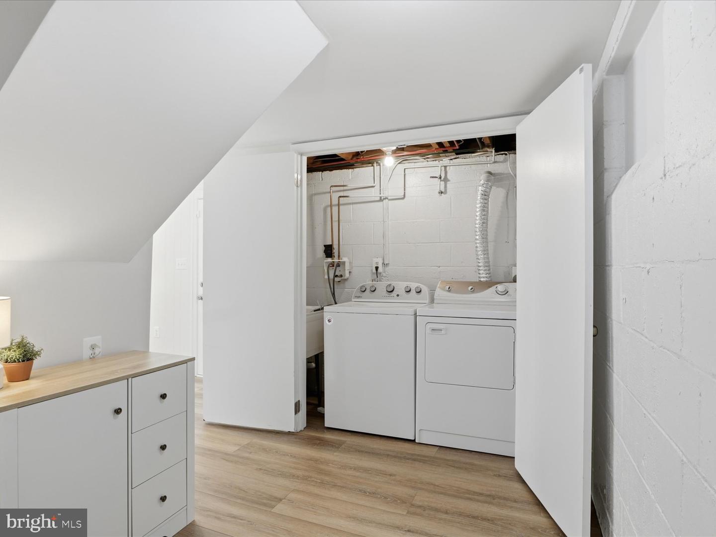 10915 ORCHARD ST, FAIRFAX, Virginia 22030, 3 Bedrooms Bedrooms, ,2 BathroomsBathrooms,Residential,For sale,10915 ORCHARD ST,VAFC2007628 MLS # VAFC2007628