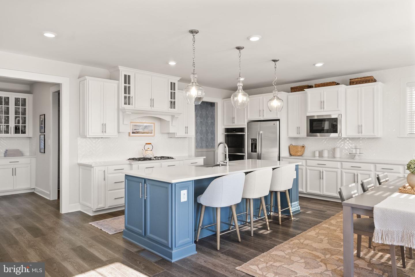 15809 DELANEY CHASE WAY, CENTREVILLE, Virginia 20120, 5 Bedrooms Bedrooms, ,6 BathroomsBathrooms,Residential,For sale,15809 DELANEY CHASE WAY,VAFX2285338 MLS # VAFX2285338