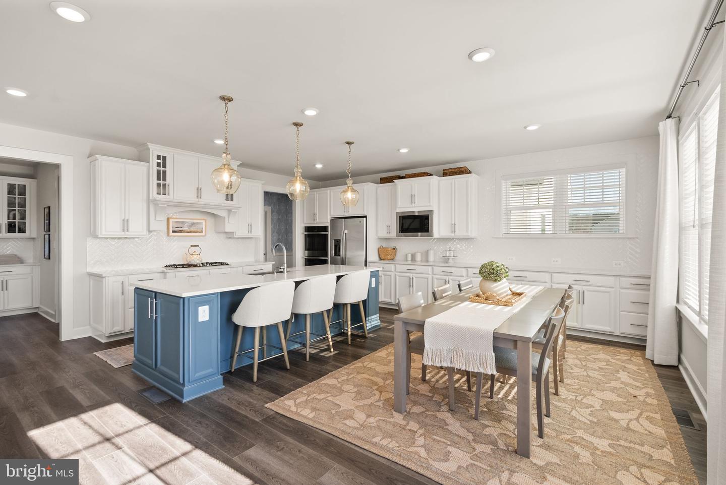 15809 DELANEY CHASE WAY, CENTREVILLE, Virginia 20120, 5 Bedrooms Bedrooms, ,6 BathroomsBathrooms,Residential,For sale,15809 DELANEY CHASE WAY,VAFX2285338 MLS # VAFX2285338