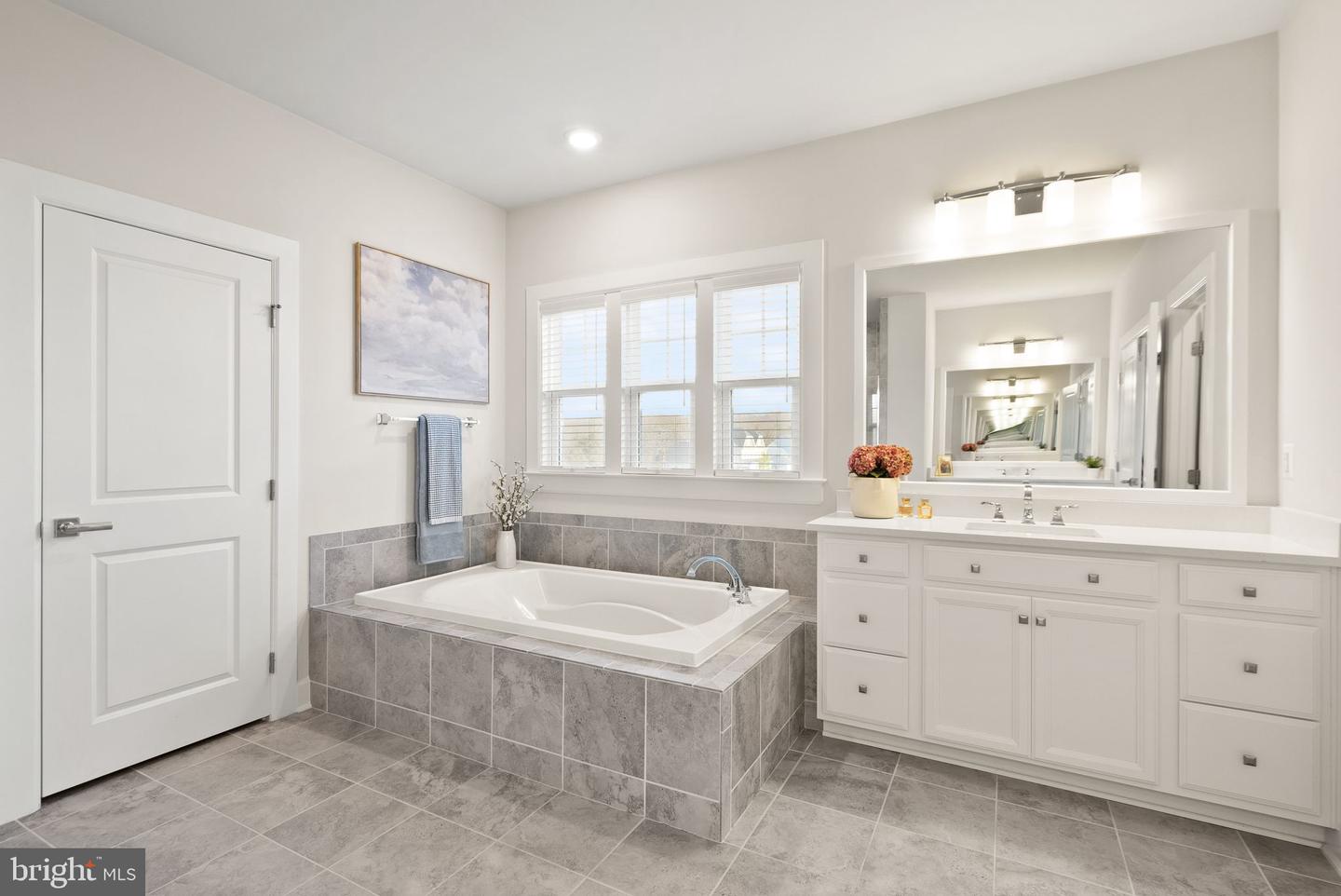 15809 DELANEY CHASE WAY, CENTREVILLE, Virginia 20120, 5 Bedrooms Bedrooms, ,6 BathroomsBathrooms,Residential,For sale,15809 DELANEY CHASE WAY,VAFX2285338 MLS # VAFX2285338