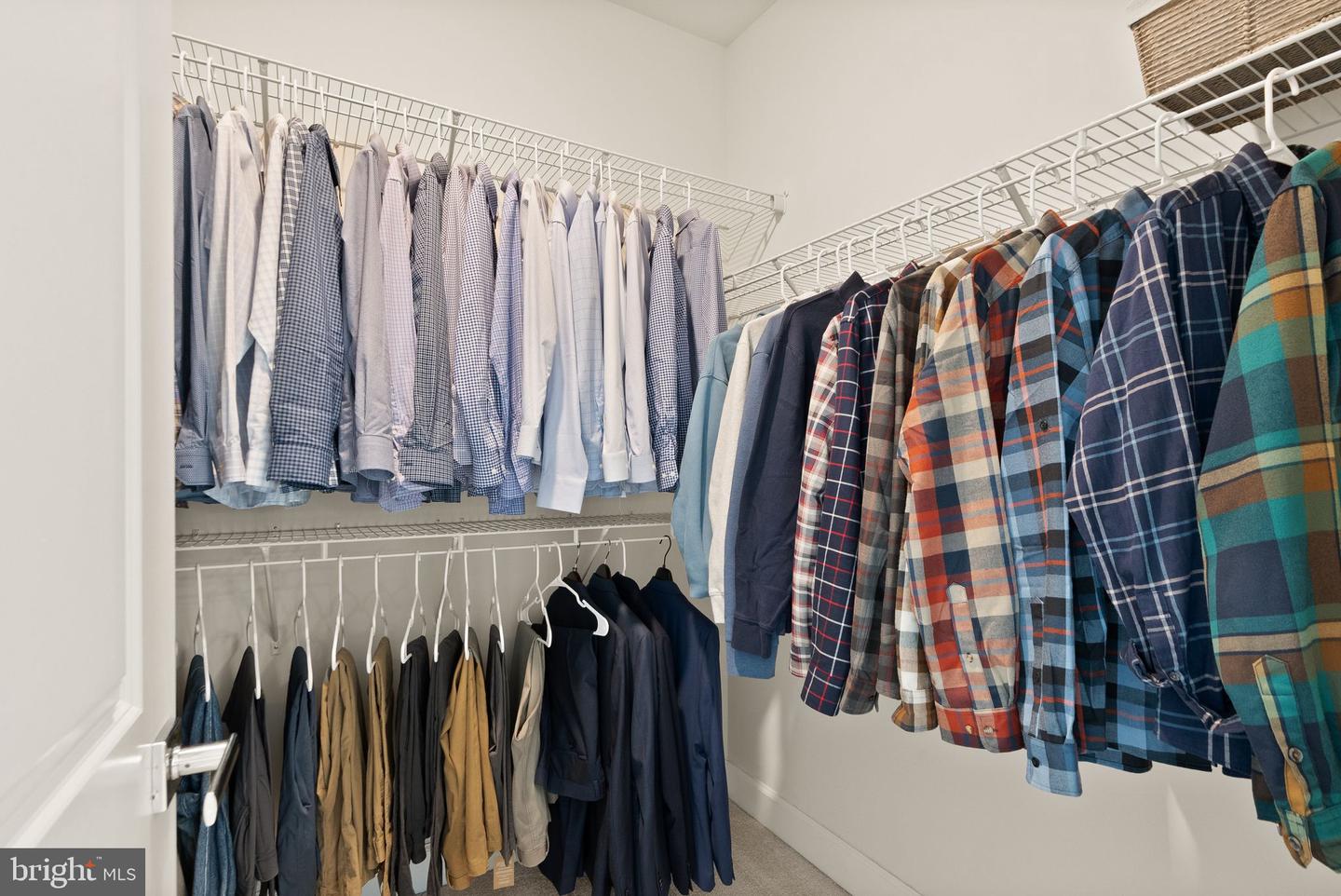 15809 DELANEY CHASE WAY, CENTREVILLE, Virginia 20120, 5 Bedrooms Bedrooms, ,6 BathroomsBathrooms,Residential,For sale,15809 DELANEY CHASE WAY,VAFX2285338 MLS # VAFX2285338