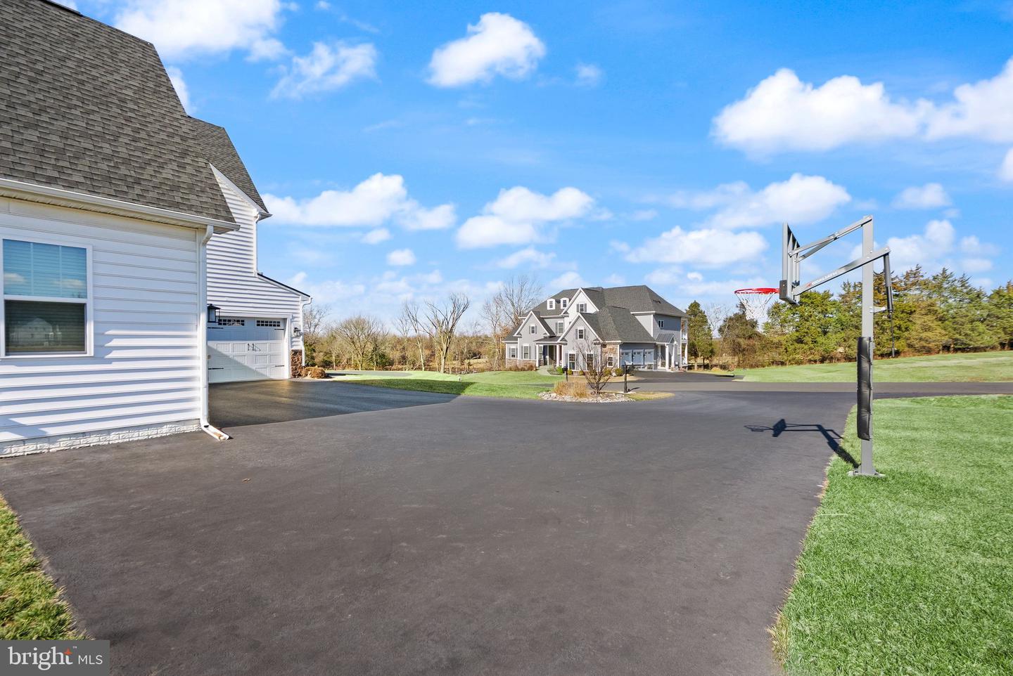 15809 DELANEY CHASE WAY, CENTREVILLE, Virginia 20120, 5 Bedrooms Bedrooms, ,6 BathroomsBathrooms,Residential,For sale,15809 DELANEY CHASE WAY,VAFX2285338 MLS # VAFX2285338