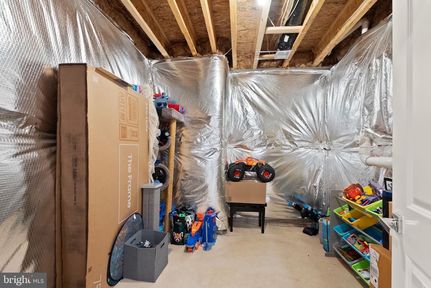 15809 DELANEY CHASE WAY, CENTREVILLE, Virginia 20120, 5 Bedrooms Bedrooms, ,6 BathroomsBathrooms,Residential,For sale,15809 DELANEY CHASE WAY,VAFX2285338 MLS # VAFX2285338