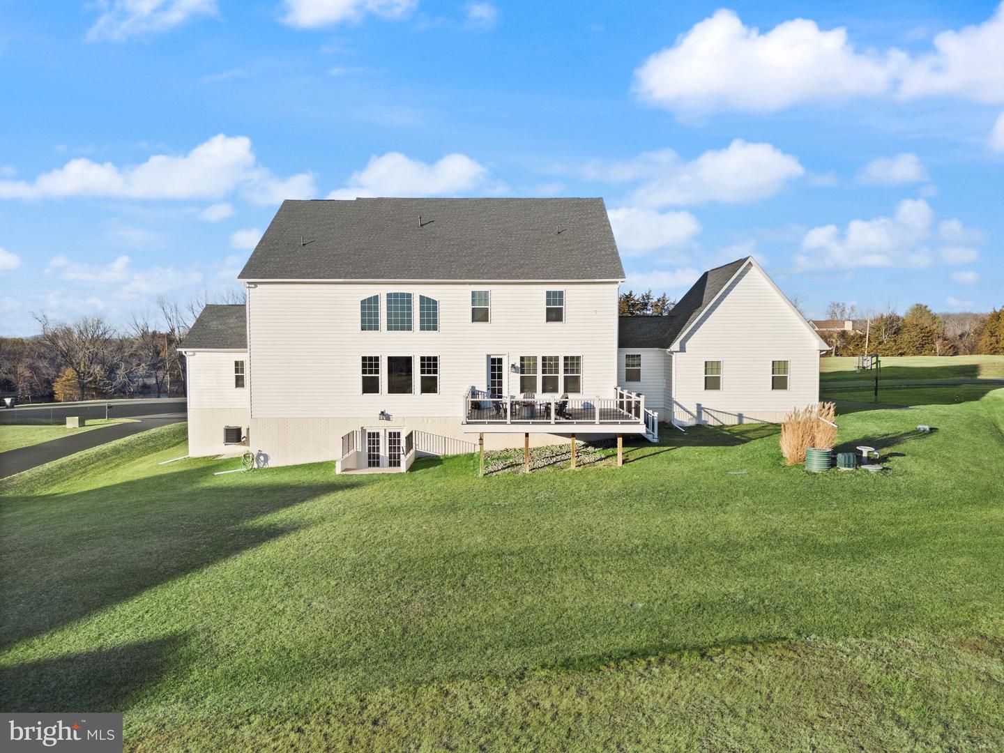 15809 DELANEY CHASE WAY, CENTREVILLE, Virginia 20120, 5 Bedrooms Bedrooms, ,6 BathroomsBathrooms,Residential,For sale,15809 DELANEY CHASE WAY,VAFX2285338 MLS # VAFX2285338