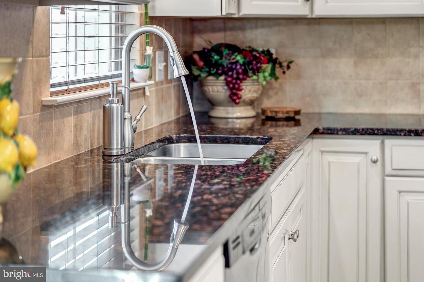 7137 SHEPHERDSTOWN RD, WARRENTON, Virginia 20187, 4 Bedrooms Bedrooms, 17 Rooms Rooms,4 BathroomsBathrooms,Residential,For sale,7137 SHEPHERDSTOWN RD,VAFQ2020116 MLS # VAFQ2020116