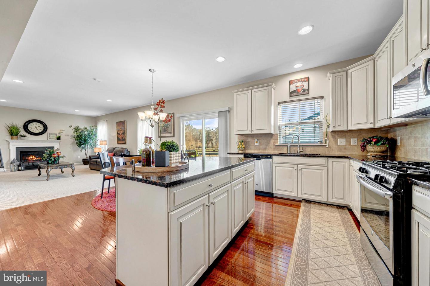 7137 SHEPHERDSTOWN RD, WARRENTON, Virginia 20187, 4 Bedrooms Bedrooms, 17 Rooms Rooms,4 BathroomsBathrooms,Residential,For sale,7137 SHEPHERDSTOWN RD,VAFQ2020116 MLS # VAFQ2020116