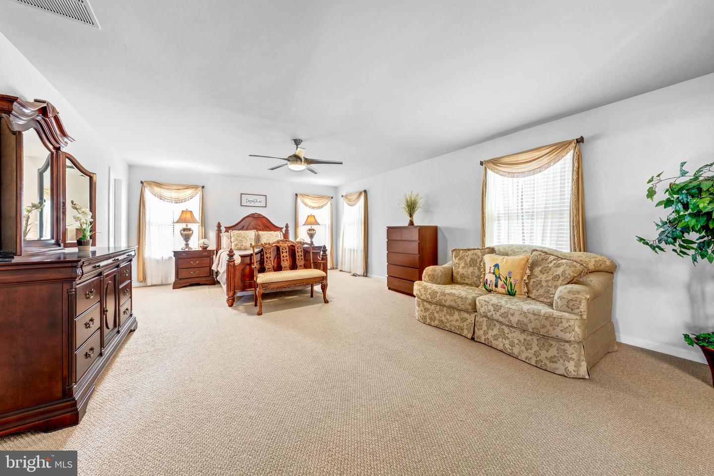 7137 SHEPHERDSTOWN RD, WARRENTON, Virginia 20187, 4 Bedrooms Bedrooms, 17 Rooms Rooms,4 BathroomsBathrooms,Residential,For sale,7137 SHEPHERDSTOWN RD,VAFQ2020116 MLS # VAFQ2020116