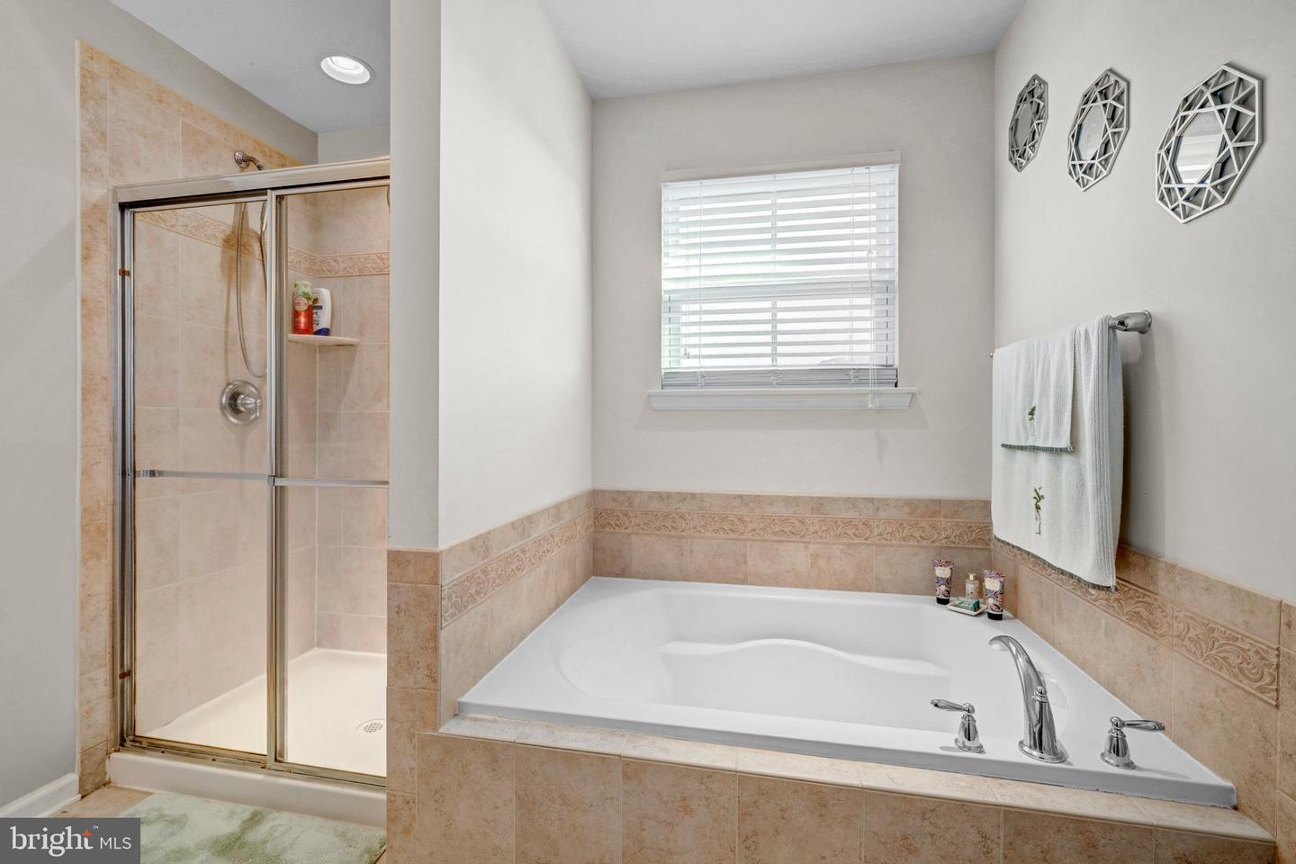 7137 SHEPHERDSTOWN RD, WARRENTON, Virginia 20187, 4 Bedrooms Bedrooms, 17 Rooms Rooms,4 BathroomsBathrooms,Residential,For sale,7137 SHEPHERDSTOWN RD,VAFQ2020116 MLS # VAFQ2020116