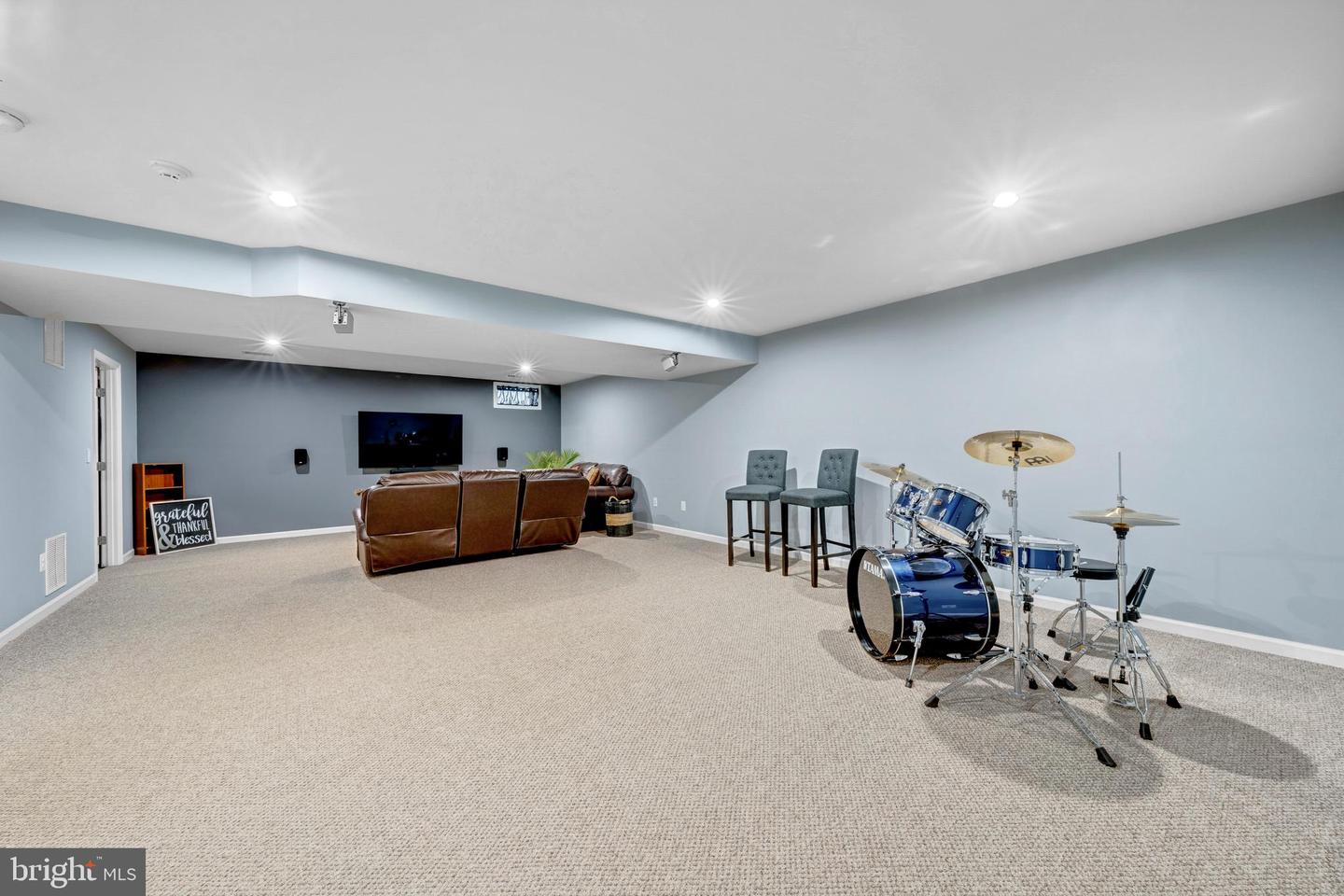 7137 SHEPHERDSTOWN RD, WARRENTON, Virginia 20187, 4 Bedrooms Bedrooms, 17 Rooms Rooms,4 BathroomsBathrooms,Residential,For sale,7137 SHEPHERDSTOWN RD,VAFQ2020116 MLS # VAFQ2020116