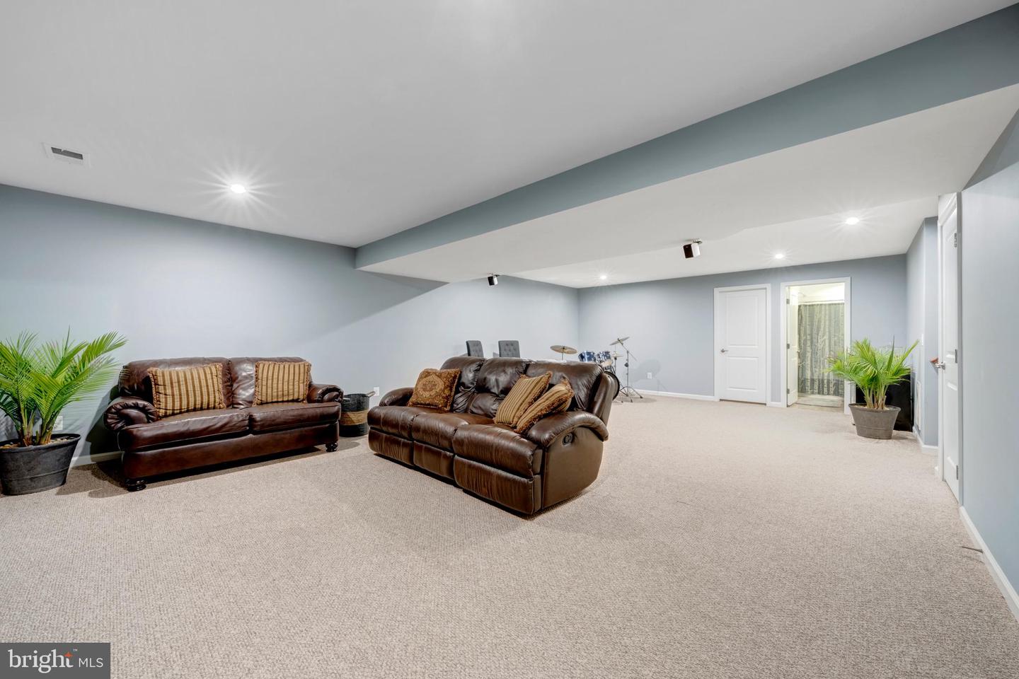 7137 SHEPHERDSTOWN RD, WARRENTON, Virginia 20187, 4 Bedrooms Bedrooms, 17 Rooms Rooms,4 BathroomsBathrooms,Residential,For sale,7137 SHEPHERDSTOWN RD,VAFQ2020116 MLS # VAFQ2020116