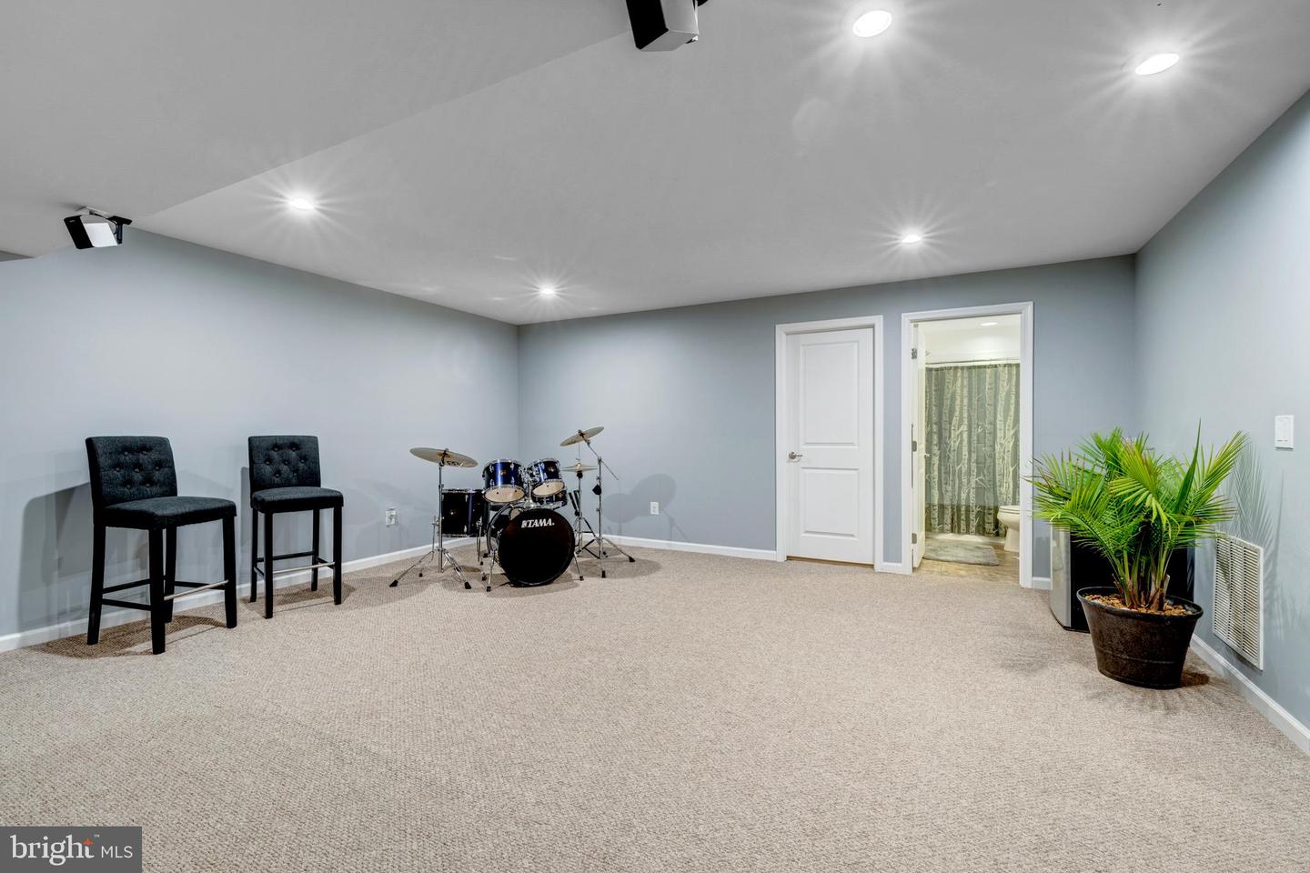 7137 SHEPHERDSTOWN RD, WARRENTON, Virginia 20187, 4 Bedrooms Bedrooms, 17 Rooms Rooms,4 BathroomsBathrooms,Residential,For sale,7137 SHEPHERDSTOWN RD,VAFQ2020116 MLS # VAFQ2020116