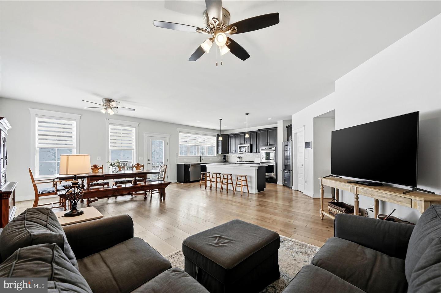 35939 FIELDSIDE WAY, ROUND HILL, Virginia 20141, 5 Bedrooms Bedrooms, ,4 BathroomsBathrooms,Residential,For sale,35939 FIELDSIDE WAY,VALO2113848 MLS # VALO2113848