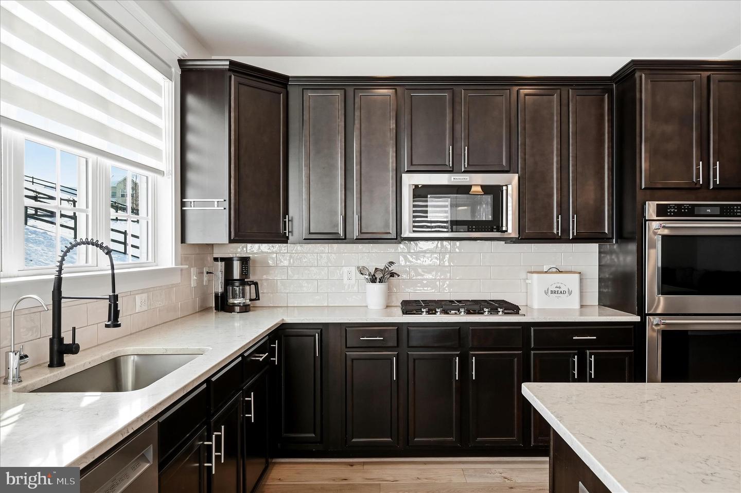 35939 FIELDSIDE WAY, ROUND HILL, Virginia 20141, 5 Bedrooms Bedrooms, ,4 BathroomsBathrooms,Residential,For sale,35939 FIELDSIDE WAY,VALO2113848 MLS # VALO2113848