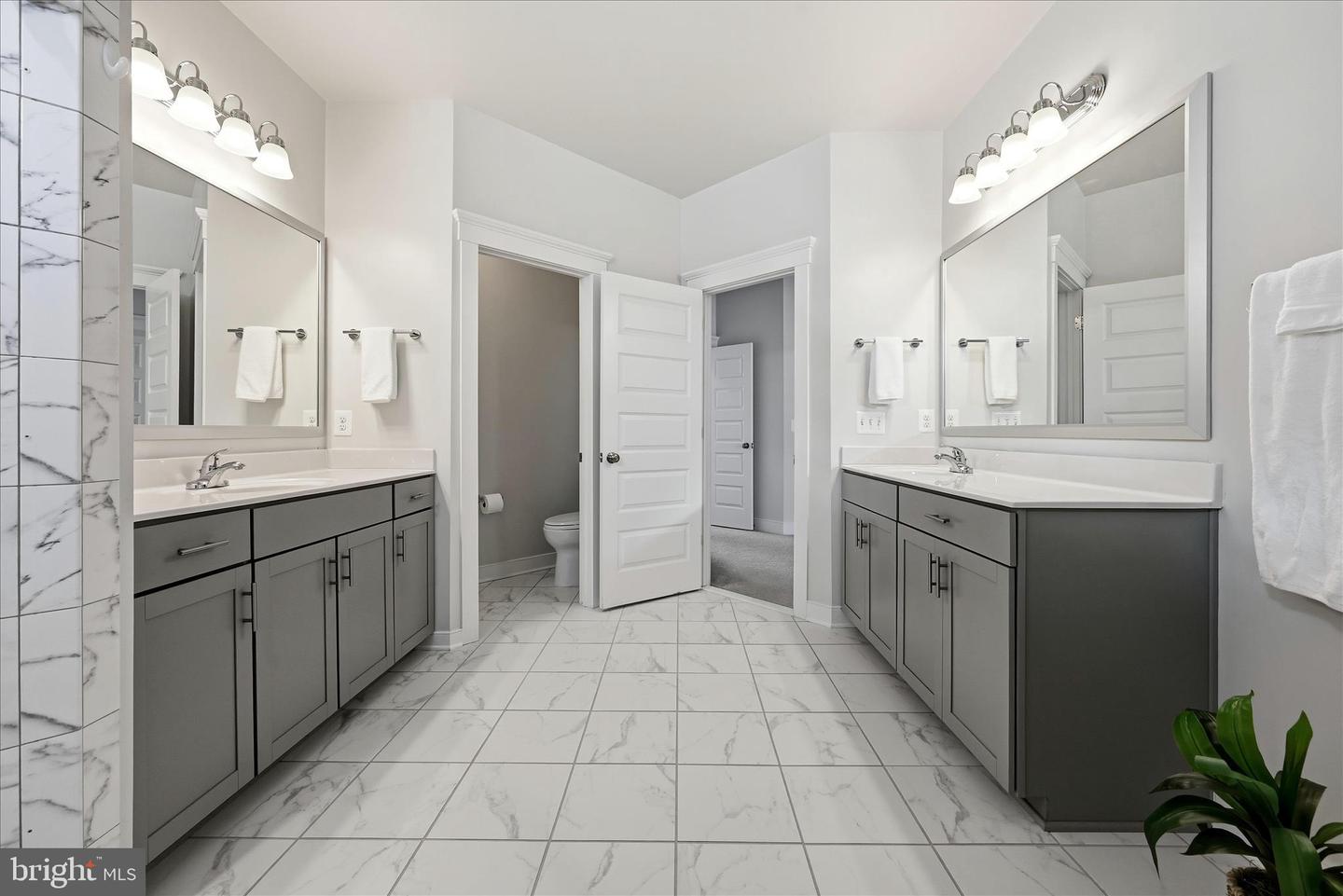 35939 FIELDSIDE WAY, ROUND HILL, Virginia 20141, 5 Bedrooms Bedrooms, ,4 BathroomsBathrooms,Residential,For sale,35939 FIELDSIDE WAY,VALO2113848 MLS # VALO2113848