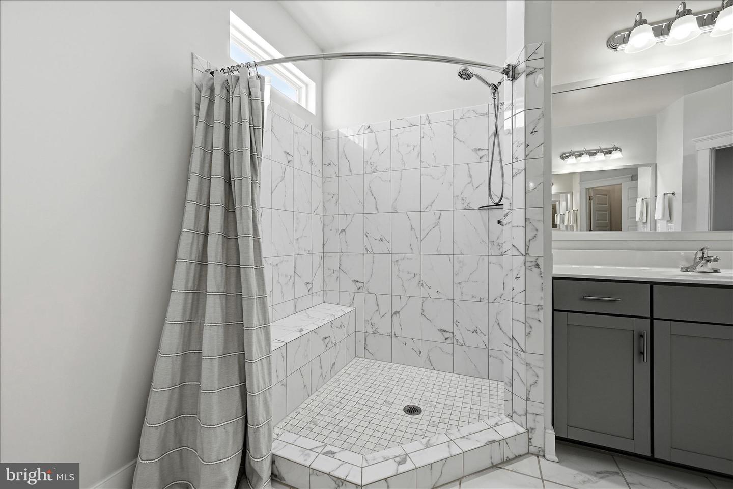 35939 FIELDSIDE WAY, ROUND HILL, Virginia 20141, 5 Bedrooms Bedrooms, ,4 BathroomsBathrooms,Residential,For sale,35939 FIELDSIDE WAY,VALO2113848 MLS # VALO2113848