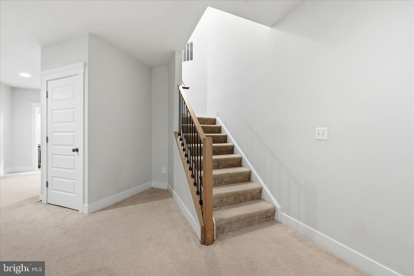 35939 FIELDSIDE WAY, ROUND HILL, Virginia 20141, 5 Bedrooms Bedrooms, ,4 BathroomsBathrooms,Residential,For sale,35939 FIELDSIDE WAY,VALO2113848 MLS # VALO2113848