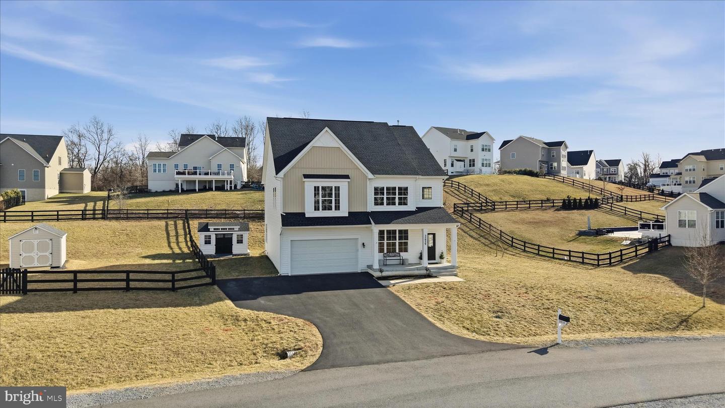 35939 FIELDSIDE WAY, ROUND HILL, Virginia 20141, 5 Bedrooms Bedrooms, ,4 BathroomsBathrooms,Residential,For sale,35939 FIELDSIDE WAY,VALO2113848 MLS # VALO2113848