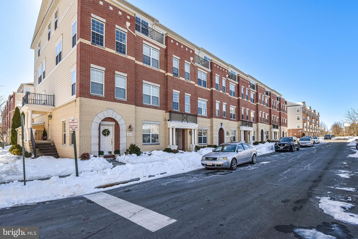 42575 HIGHGATE TER, BRAMBLETON, Virginia 20148, 3 Bedrooms Bedrooms, ,2 BathroomsBathrooms,Residential,For sale,42575 HIGHGATE TER,VALO2113796 MLS # VALO2113796