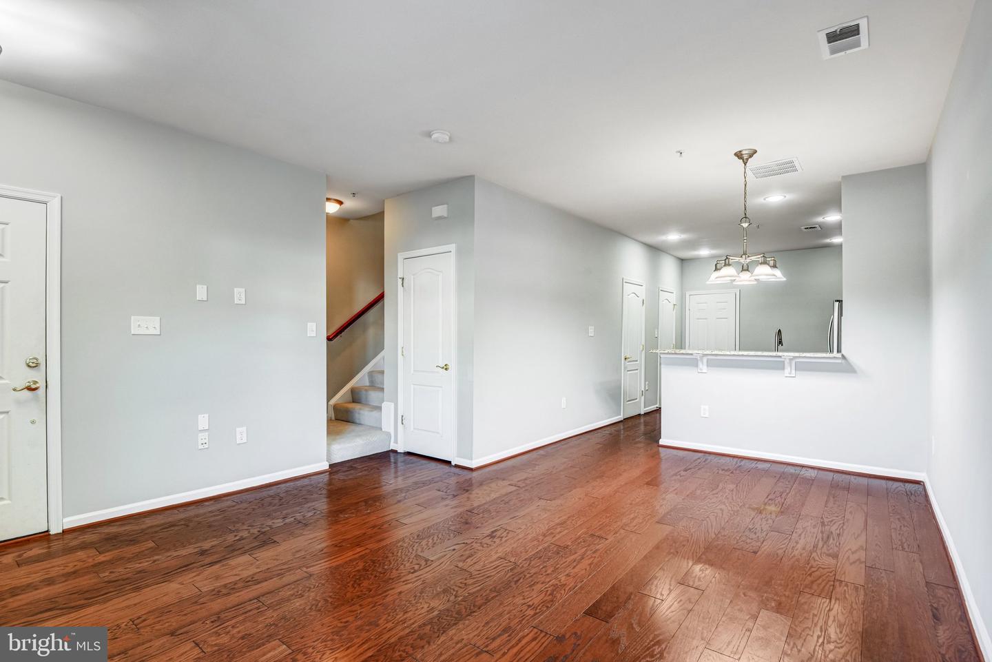 42575 HIGHGATE TER, BRAMBLETON, Virginia 20148, 3 Bedrooms Bedrooms, ,2 BathroomsBathrooms,Residential,For sale,42575 HIGHGATE TER,VALO2113796 MLS # VALO2113796