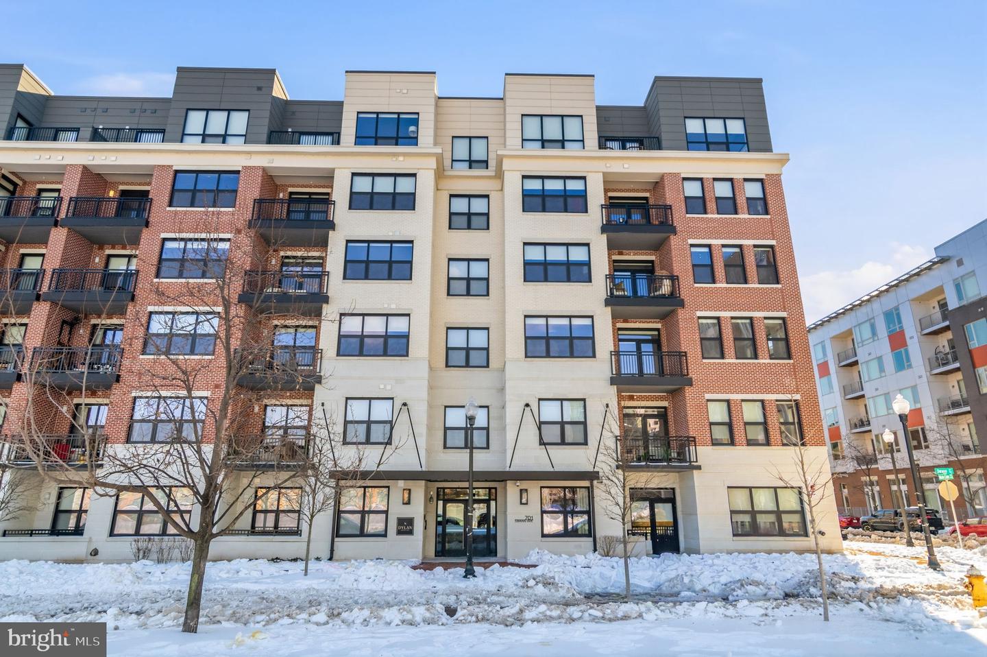 701 SWANN AVE #507, ALEXANDRIA, Virginia 22301, 1 Bedroom Bedrooms, ,1 BathroomBathrooms,Residential,For sale,701 SWANN AVE #507,VAAX2053112 MLS # VAAX2053112