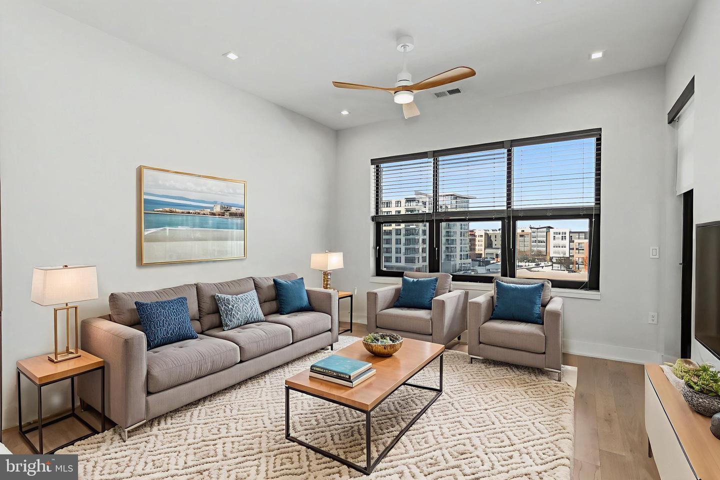 701 SWANN AVE #507, ALEXANDRIA, Virginia 22301, 1 Bedroom Bedrooms, ,1 BathroomBathrooms,Residential,For sale,701 SWANN AVE #507,VAAX2053112 MLS # VAAX2053112