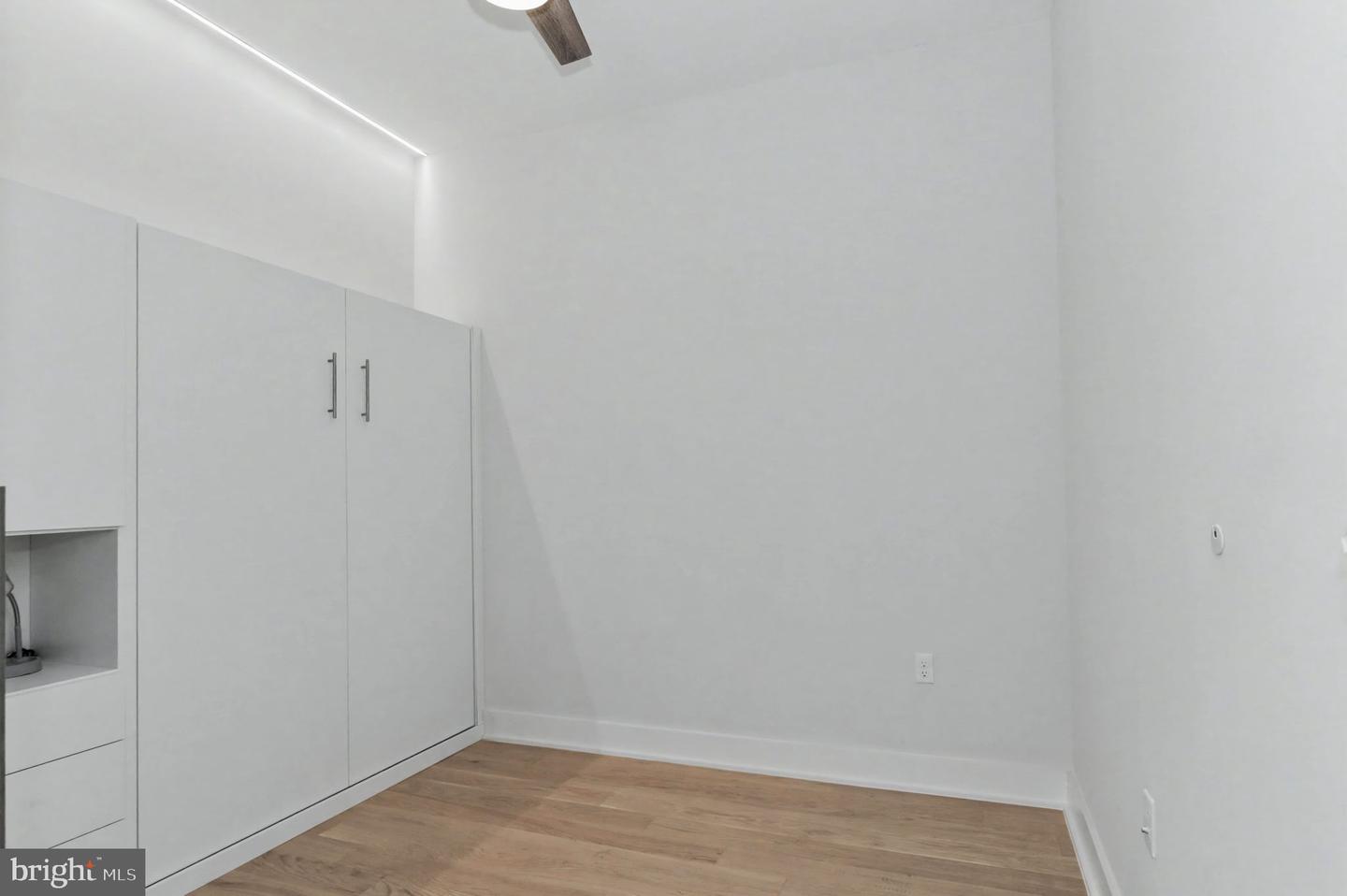 701 SWANN AVE #507, ALEXANDRIA, Virginia 22301, 1 Bedroom Bedrooms, ,1 BathroomBathrooms,Residential,For sale,701 SWANN AVE #507,VAAX2053112 MLS # VAAX2053112