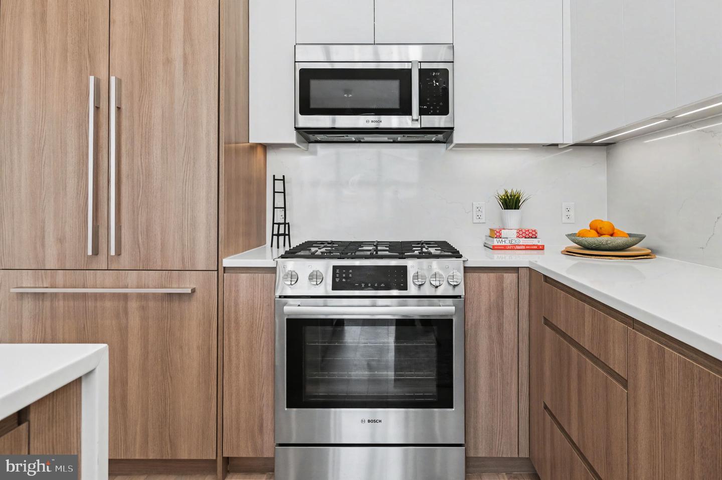 701 SWANN AVE #507, ALEXANDRIA, Virginia 22301, 1 Bedroom Bedrooms, ,1 BathroomBathrooms,Residential,For sale,701 SWANN AVE #507,VAAX2053112 MLS # VAAX2053112