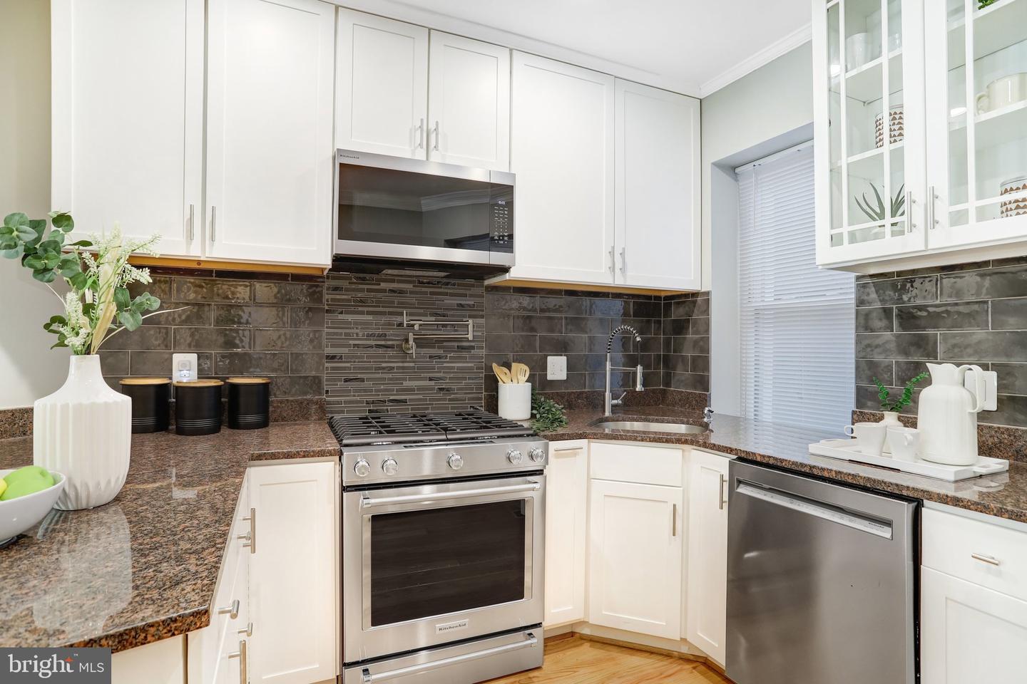 524 T ST NW, WASHINGTON, District Of Columbia 20001, 4 Bedrooms Bedrooms, ,3 BathroomsBathrooms,Residential,For sale,524 T ST NW,DCDC2241330 MLS # DCDC2241330