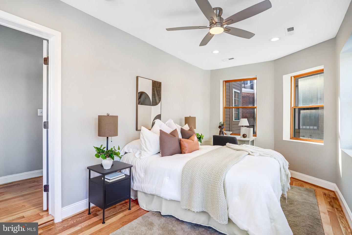 524 T ST NW, WASHINGTON, District Of Columbia 20001, 4 Bedrooms Bedrooms, ,3 BathroomsBathrooms,Residential,For sale,524 T ST NW,DCDC2241330 MLS # DCDC2241330