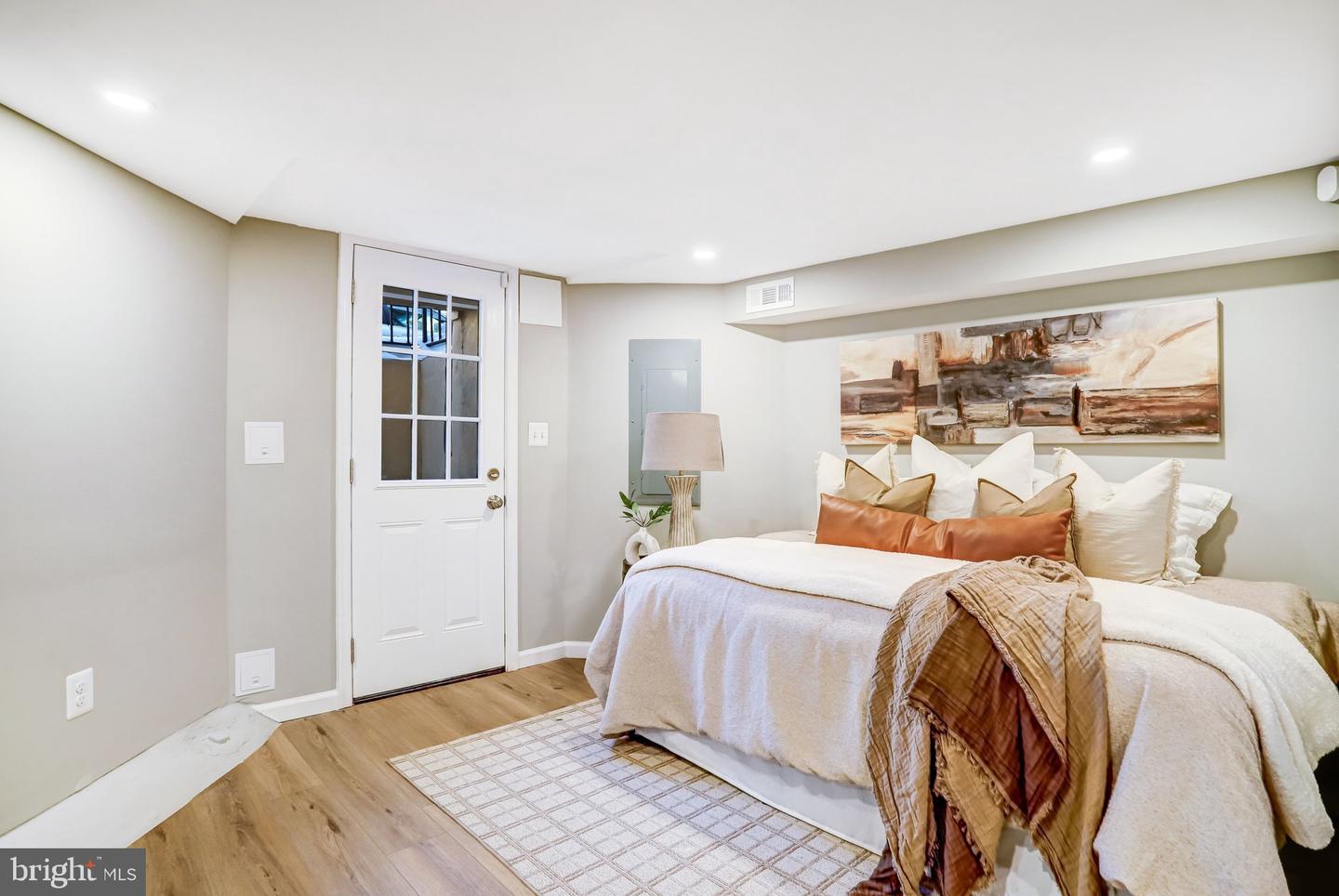 524 T ST NW, WASHINGTON, District Of Columbia 20001, 4 Bedrooms Bedrooms, ,3 BathroomsBathrooms,Residential,For sale,524 T ST NW,DCDC2241330 MLS # DCDC2241330