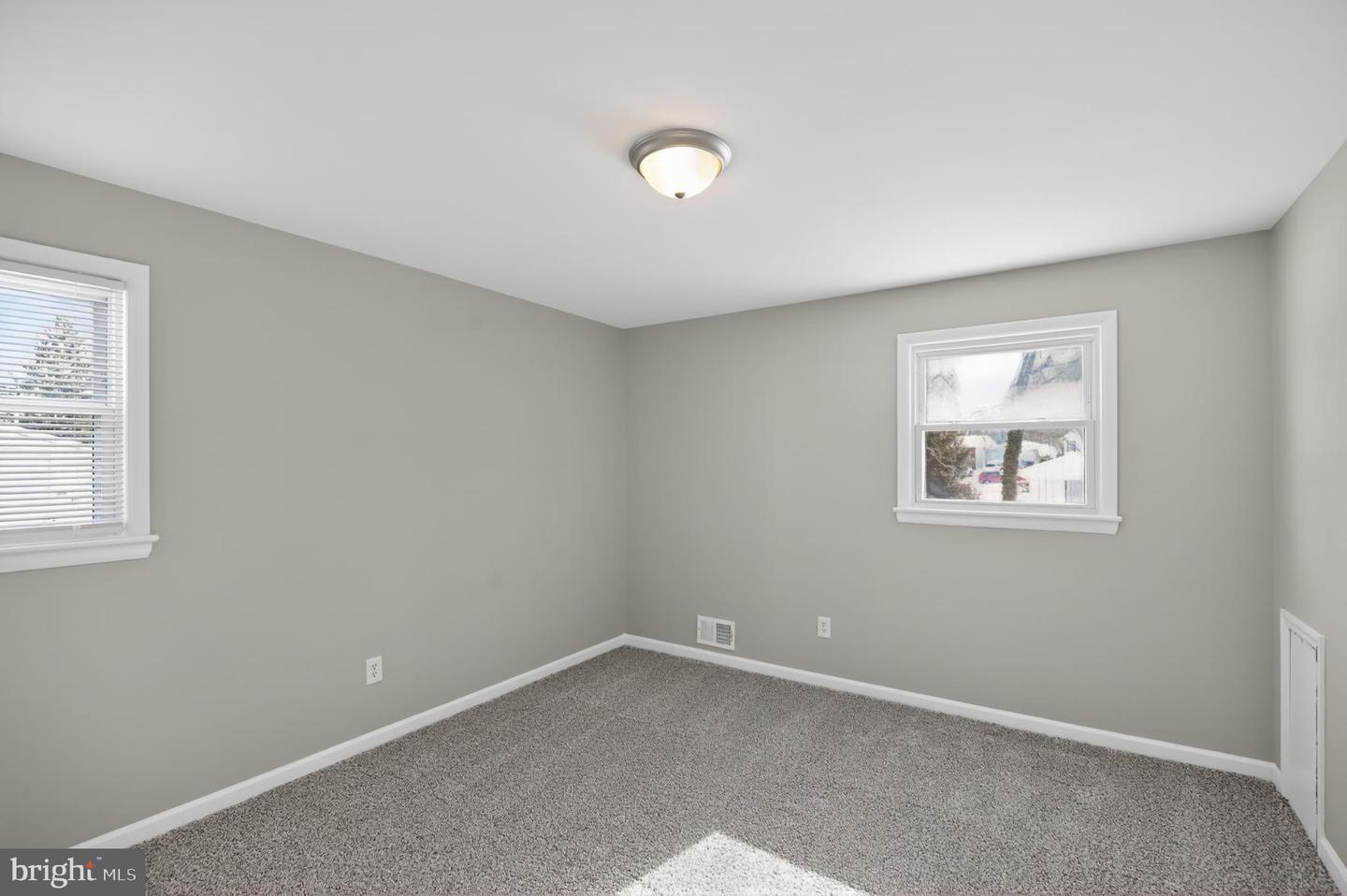 7605 POLLEN ST, LORTON, Virginia 22079, 5 Bedrooms Bedrooms, 14 Rooms Rooms,2 BathroomsBathrooms,Residential,For sale,7605 POLLEN ST,VAFX2285806 MLS # VAFX2285806