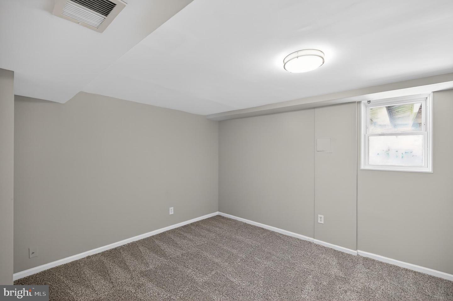 7605 POLLEN ST, LORTON, Virginia 22079, 5 Bedrooms Bedrooms, 14 Rooms Rooms,2 BathroomsBathrooms,Residential,For sale,7605 POLLEN ST,VAFX2285806 MLS # VAFX2285806