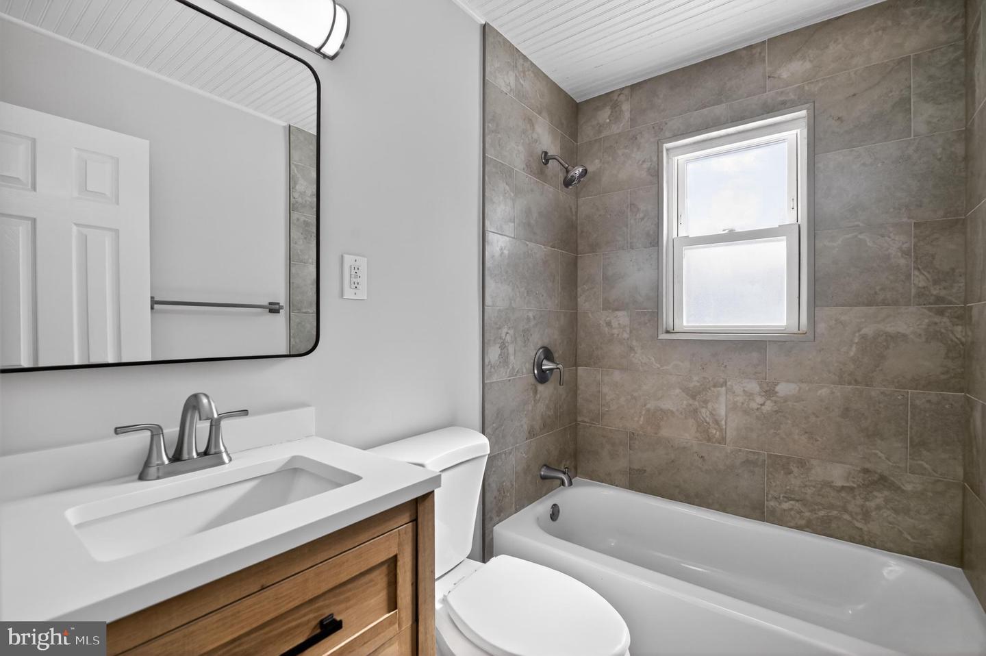 7605 POLLEN ST, LORTON, Virginia 22079, 5 Bedrooms Bedrooms, 14 Rooms Rooms,2 BathroomsBathrooms,Residential,For sale,7605 POLLEN ST,VAFX2285806 MLS # VAFX2285806