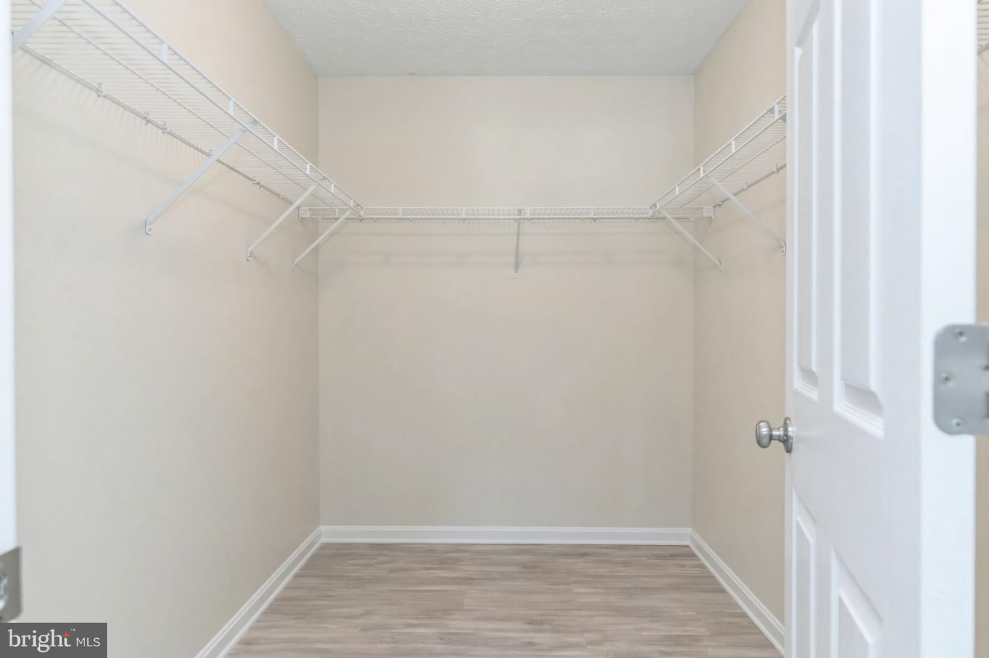 6100 SUNNY MEADOWS DR, FREDERICKSBURG, Virginia 22407, 4 Bedrooms Bedrooms, 13 Rooms Rooms,2 BathroomsBathrooms,Residential,For sale,6100 SUNNY MEADOWS DR,VASP2038594 MLS # VASP2038594