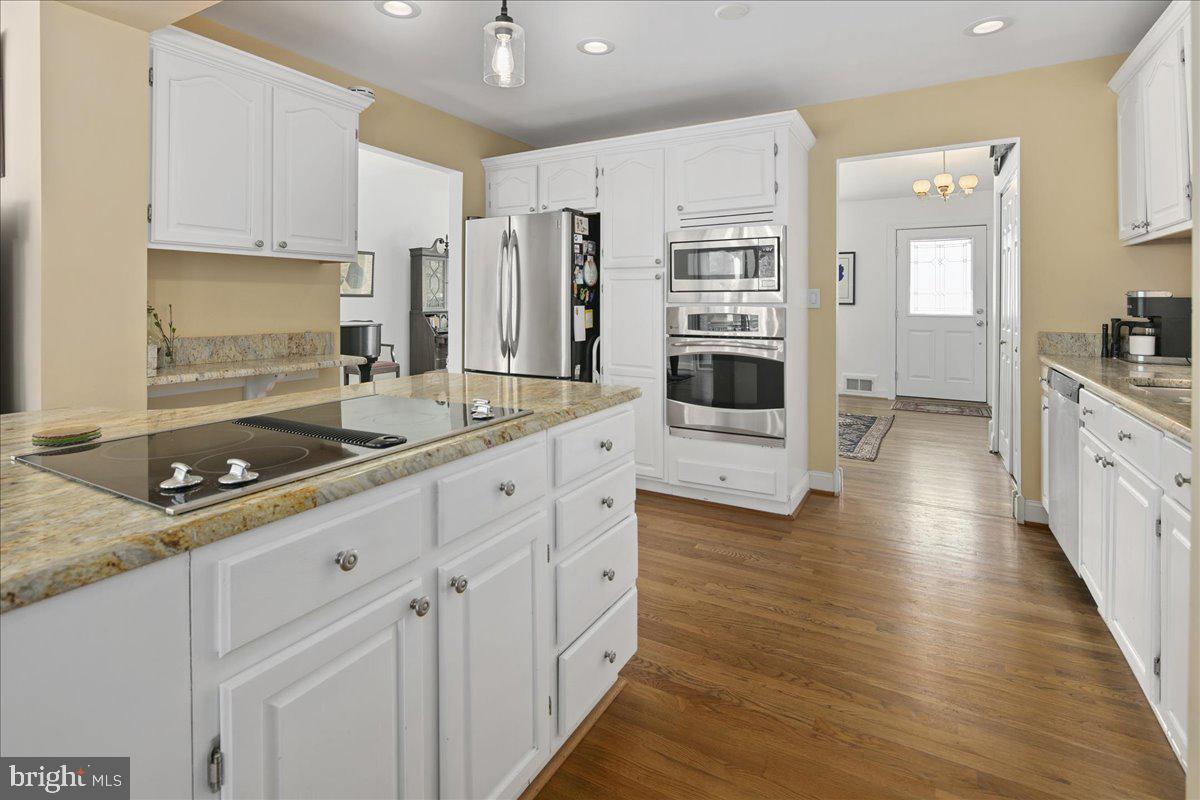 4008 SULGRAVE DR, ALEXANDRIA, Virginia 22309, 5 Bedrooms Bedrooms, ,3 BathroomsBathrooms,Residential,For sale,4008 SULGRAVE DR,VAFX2285578 MLS # VAFX2285578