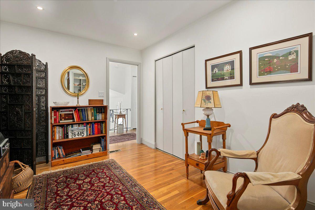 4008 SULGRAVE DR, ALEXANDRIA, Virginia 22309, 5 Bedrooms Bedrooms, ,3 BathroomsBathrooms,Residential,For sale,4008 SULGRAVE DR,VAFX2285578 MLS # VAFX2285578