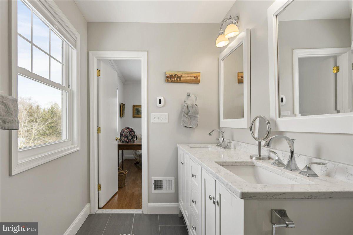 4008 SULGRAVE DR, ALEXANDRIA, Virginia 22309, 5 Bedrooms Bedrooms, ,3 BathroomsBathrooms,Residential,For sale,4008 SULGRAVE DR,VAFX2285578 MLS # VAFX2285578