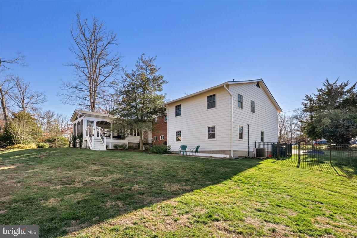 4008 SULGRAVE DR, ALEXANDRIA, Virginia 22309, 5 Bedrooms Bedrooms, ,3 BathroomsBathrooms,Residential,For sale,4008 SULGRAVE DR,VAFX2285578 MLS # VAFX2285578