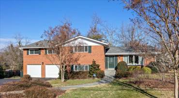 4008 SULGRAVE DR, ALEXANDRIA, Virginia 22309, 5 Bedrooms Bedrooms, ,3 BathroomsBathrooms,Residential,For sale,4008 SULGRAVE DR,VAFX2285578 MLS # VAFX2285578