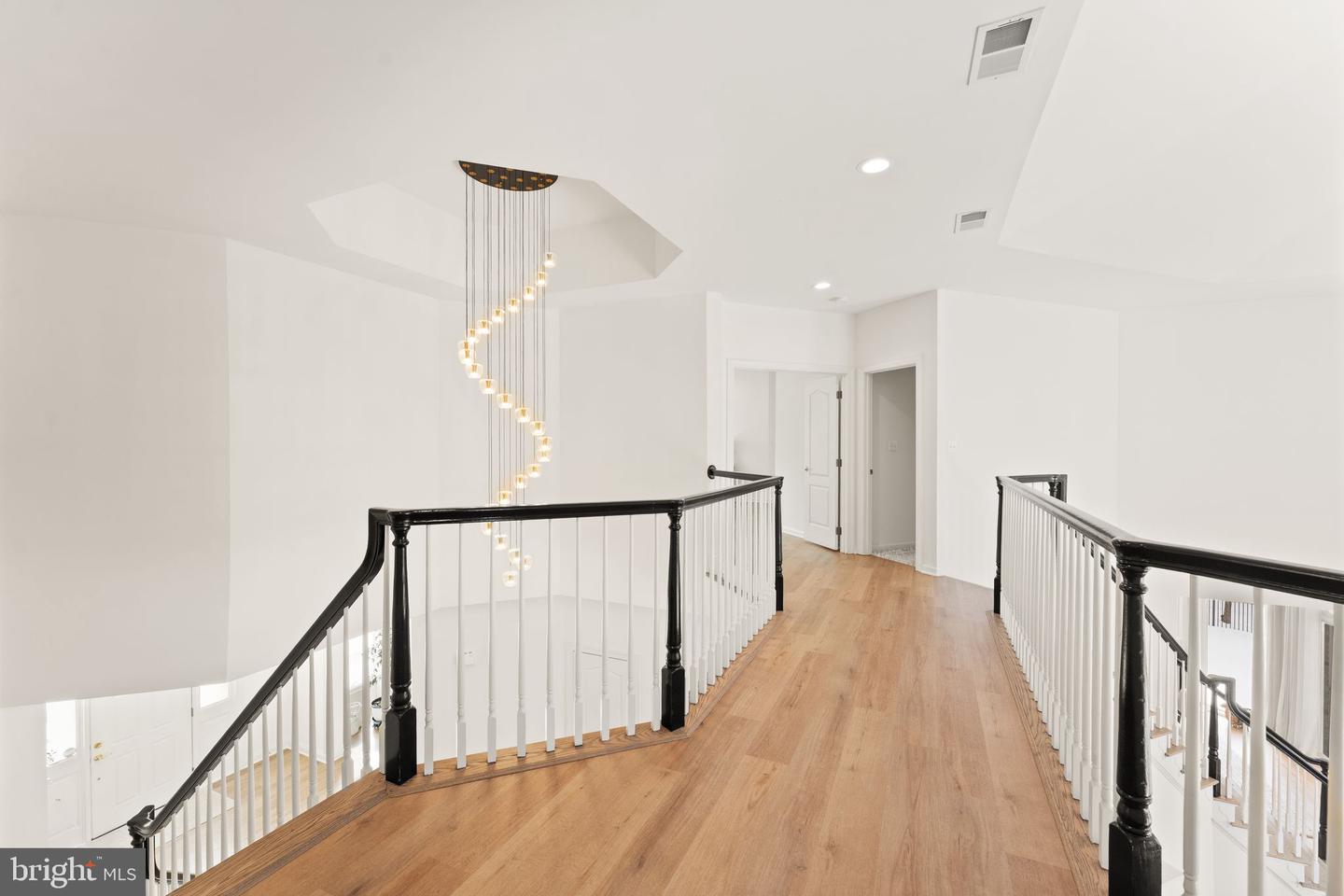 18545 SANDPIPER PL, LEESBURG, Virginia 20176, 5 Bedrooms Bedrooms, ,4 BathroomsBathrooms,Residential,For sale,18545 SANDPIPER PL,VALO2113906 MLS # VALO2113906