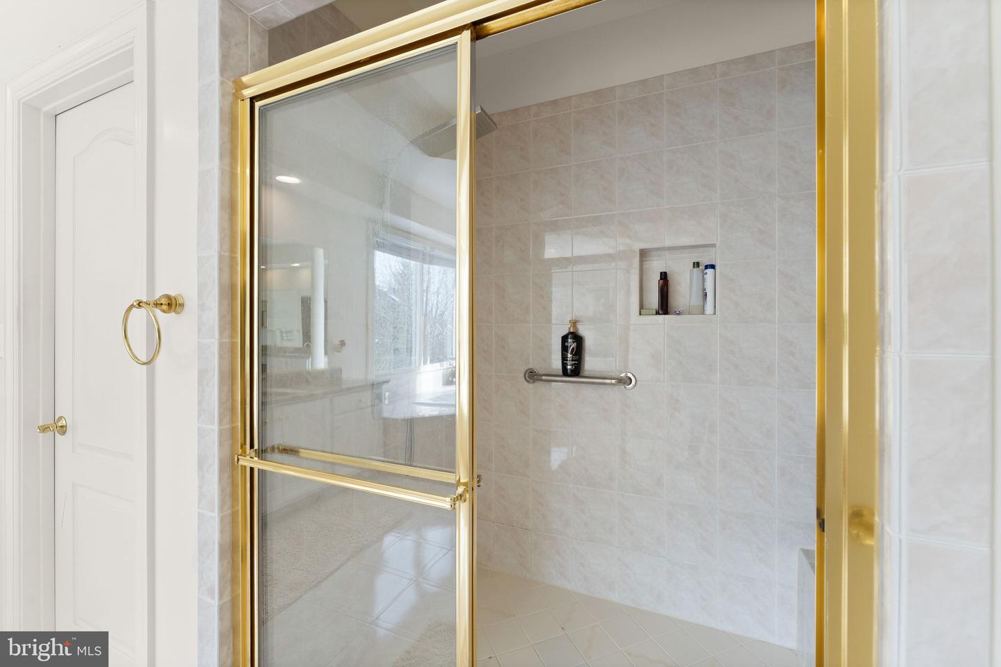 18545 SANDPIPER PL, LEESBURG, Virginia 20176, 5 Bedrooms Bedrooms, ,4 BathroomsBathrooms,Residential,For sale,18545 SANDPIPER PL,VALO2113906 MLS # VALO2113906