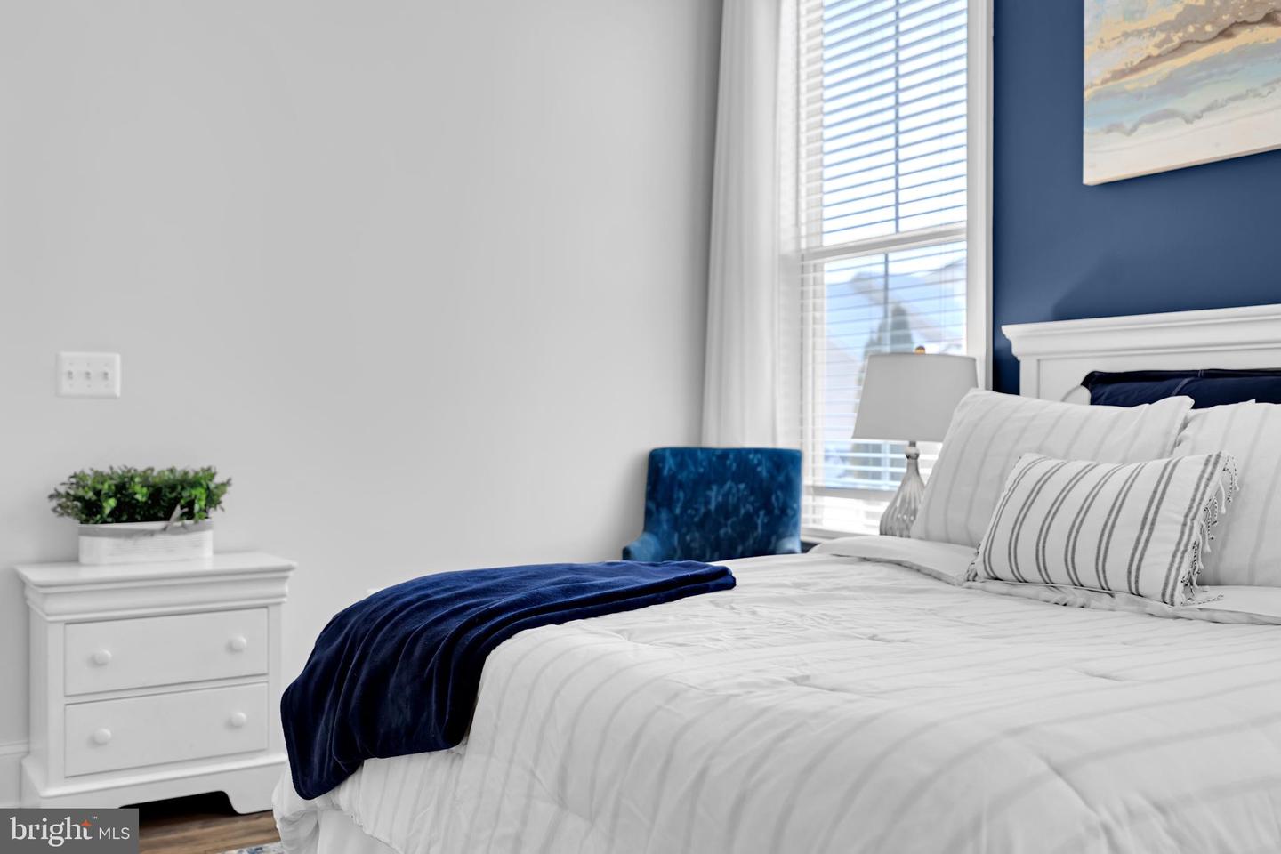 40938 MUNSON WOODS PL, ALDIE, Virginia 20105, 5 Bedrooms Bedrooms, ,4 BathroomsBathrooms,Residential,For sale,40938 MUNSON WOODS PL,VALO2113912 MLS # VALO2113912